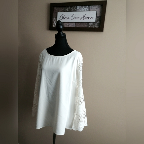 Banana Republic Elegant Cream Lace Long Sleeve Blouse. Size XL - Picture 4 of 10